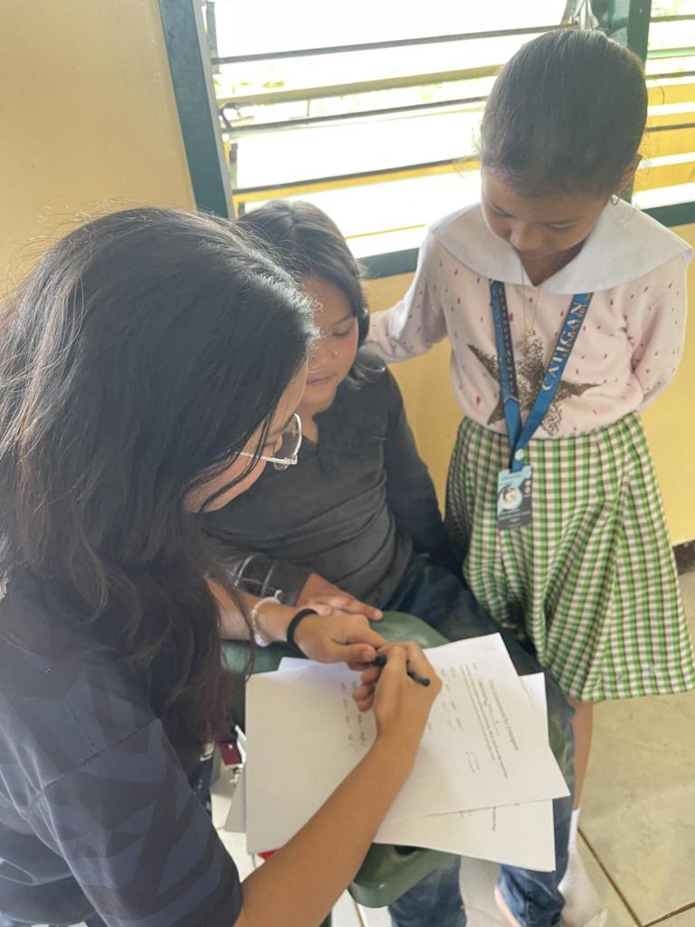 UM Enhances Foundation Reading Skills among Elementary Pupils through the “Pagpaambit sa Kinaadman” Program (by: Aileen Sinang)